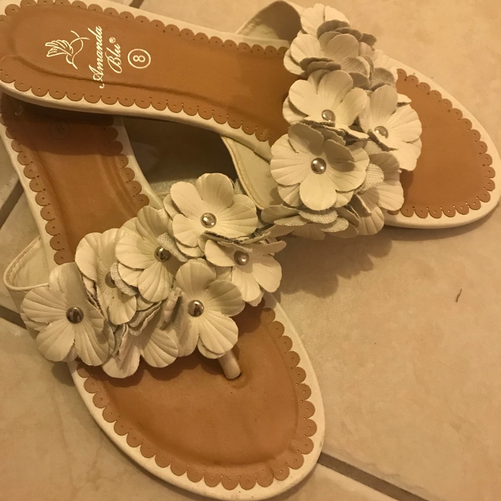 Amanda Blu White Floral Sandals